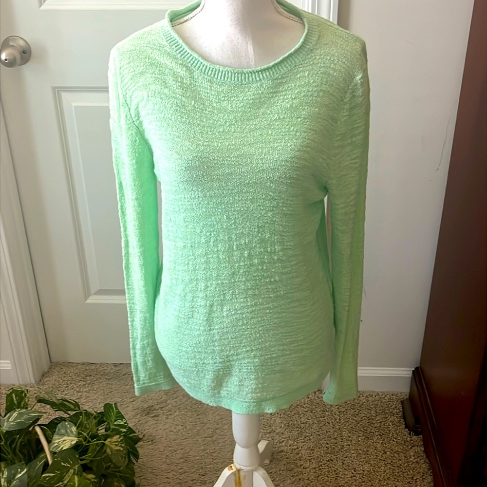 Crown & Ivy sweater